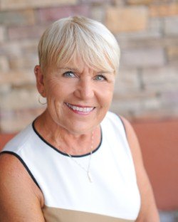 Lina Guinn
